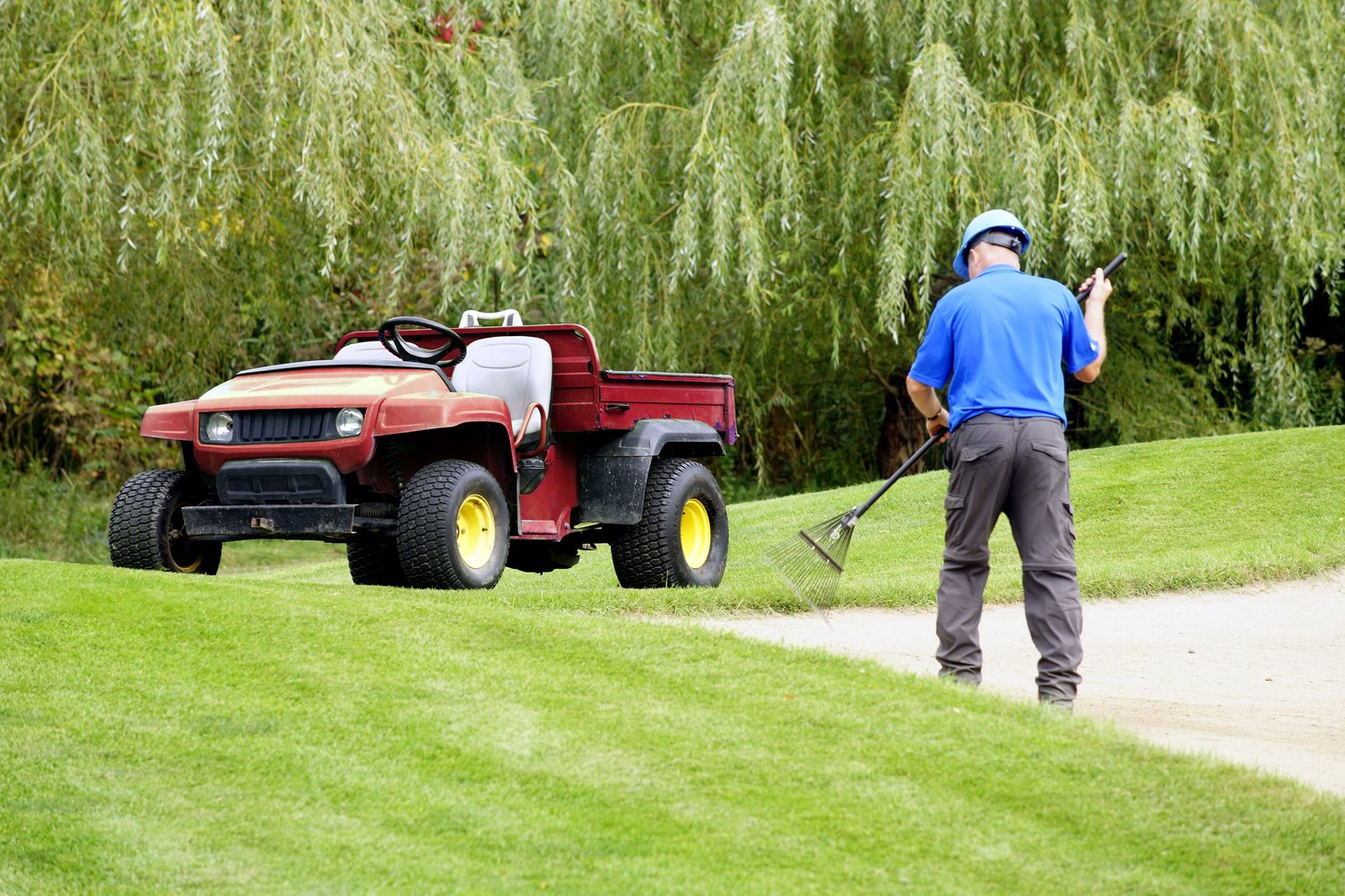 Everything You Need to Know About Golf Course Maintenance in 2021 and